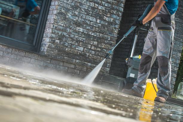 Best Deck and Patio Pressure Washing in Gladstone, MO